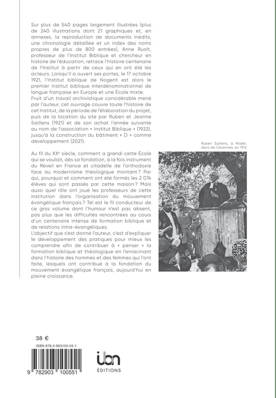 À l'ombre du grand cèdre