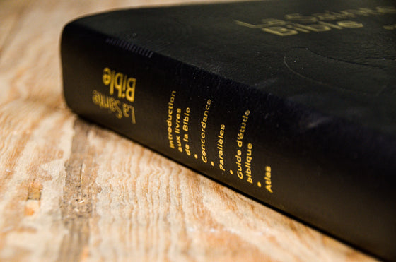 Bible d´étude NEG avec parallèles Noire souple Tranche dorée avec onglets