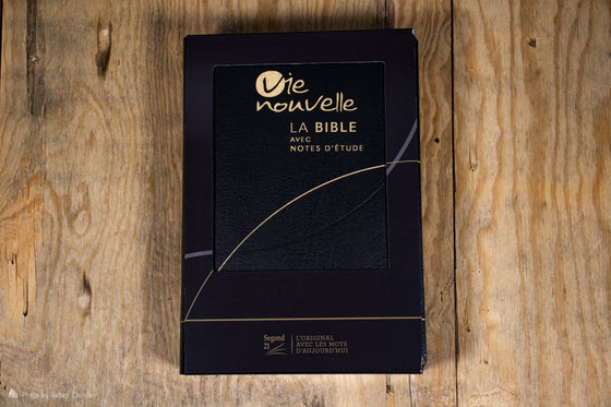 Bible d´étude Vie nouvelle Segond 21 Noire fibrocuir souple Tranche dorée avec boitier