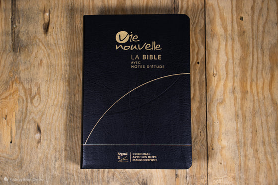Bible d´étude Vie nouvelle Segond 21 Noire fibrocuir souple Tranche dorée avec boitier