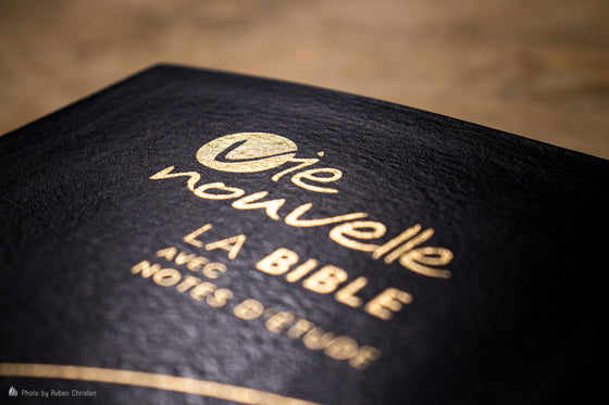 Bible d´étude Vie nouvelle Segond 21 Noire fibrocuir souple Tranche dorée avec boitier