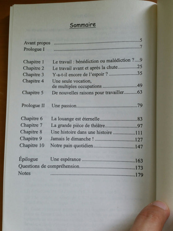 Servir Dieu par notre travail et dans la louange