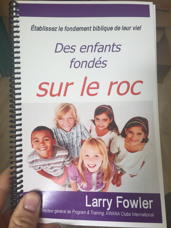 Des enfants fondés sur le roc