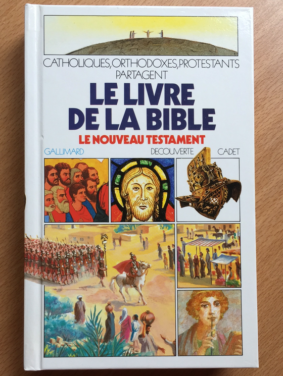 Le livre de la Bible: le Nouveau Testament (non-Chrétien)