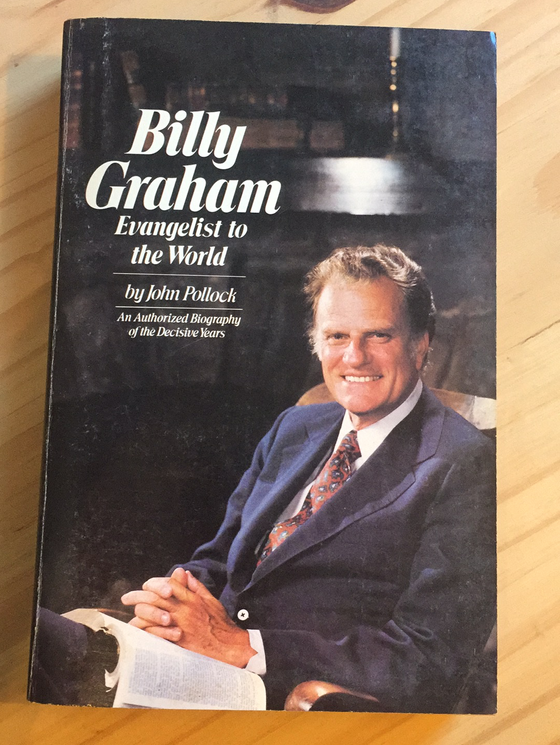 Billy Graham : Evangelist to the world