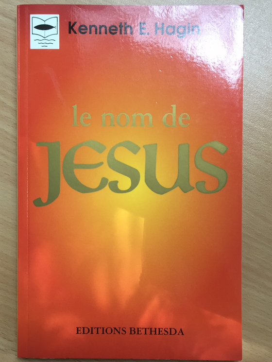 Le nom de Jésus (retiré des ventes)